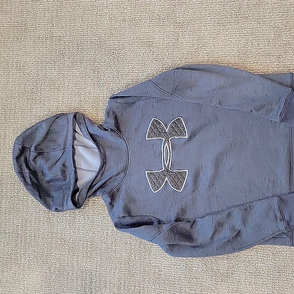 Under Armour sweatshirt